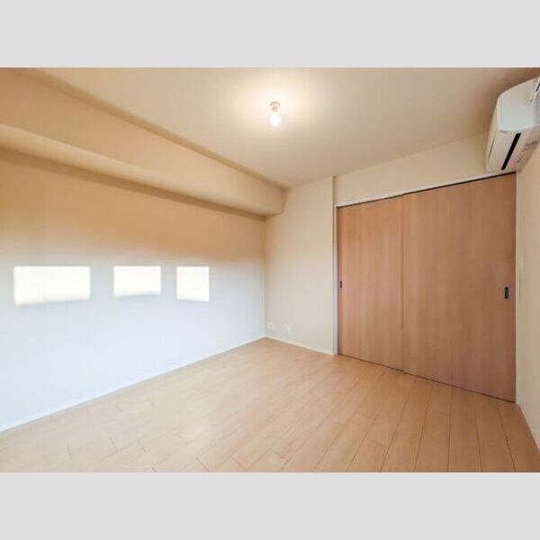 居室・リビング (LDK10、7帖)