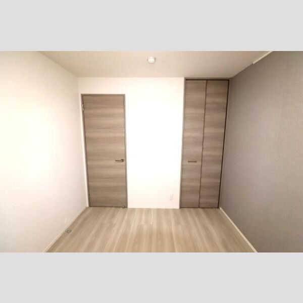 その他 (洋室5.4帖⓷)