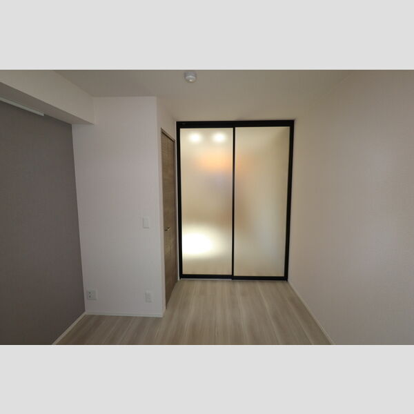 その他 (洋室5.6帖⓷)