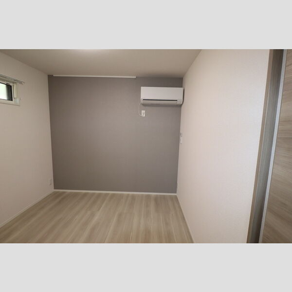 その他 (洋室5.8帖⓶)