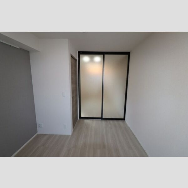 その他 (洋室5.6帖⓷)