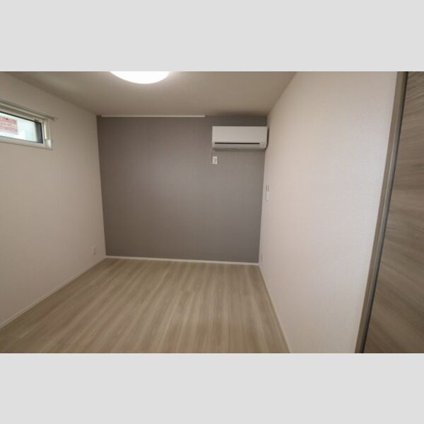 その他 (洋室5.8帖⓶)