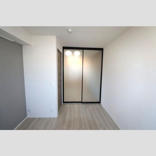 その他 (洋室5.6帖⓷)