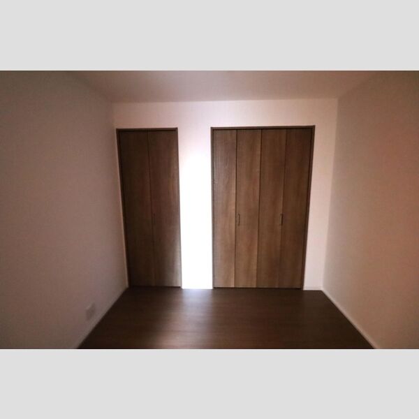 その他 (洋室5.3帖⓶)