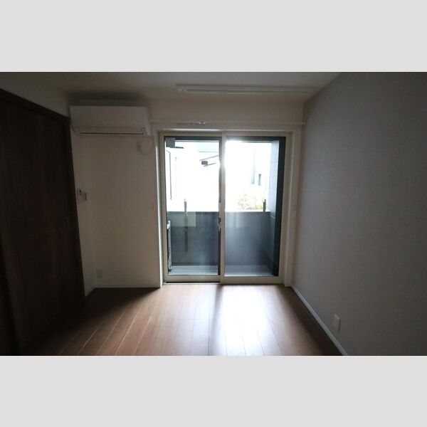 その他 (洋室5.6帖⓷バルコニー側)