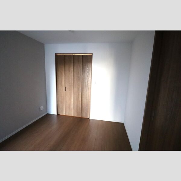 その他 (洋室5.6帖⓶バルコニー側)