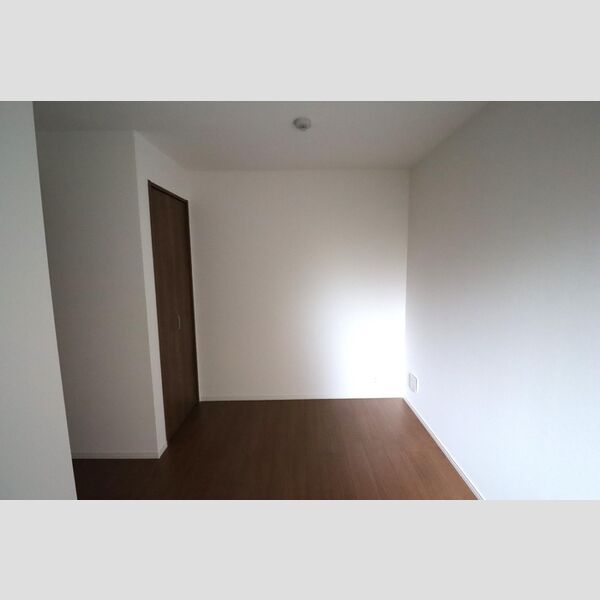 その他 (洋室5.4帖⓵)