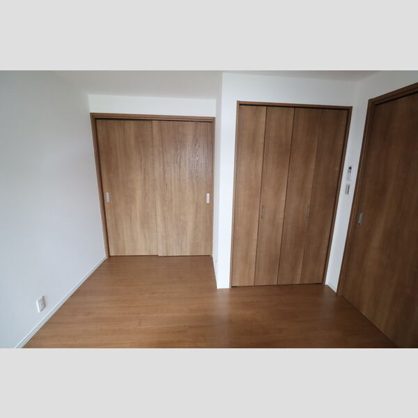 その他 (洋室5.9帖⓷)