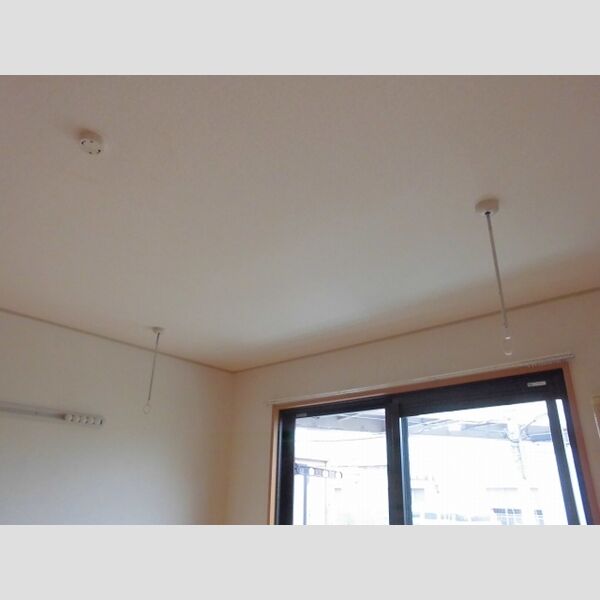 その他設備 (室内物干し)