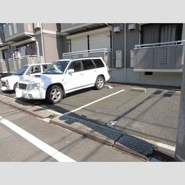 駐車場 (駐車場)