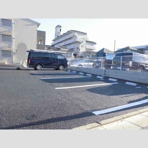 駐車場 (駐車場)