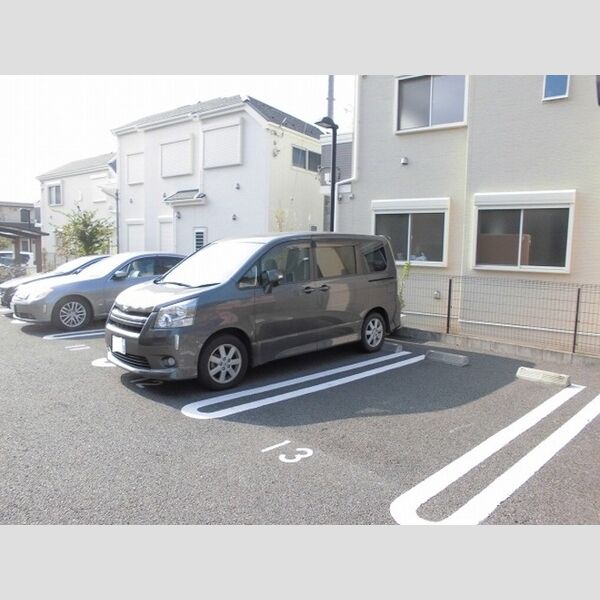 駐車場 (駐車場)