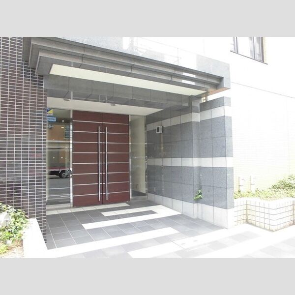 エントランス (エントランス)