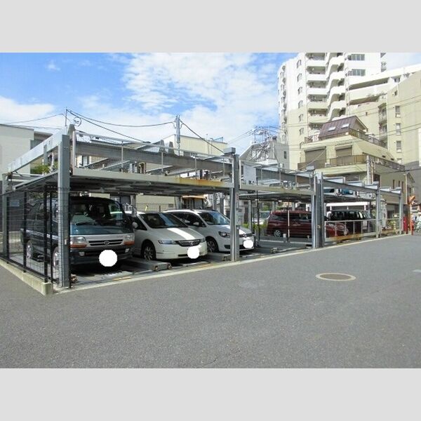 駐車場 (駐車場)