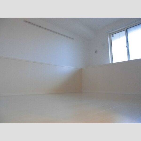 その他 (洋室6帖)