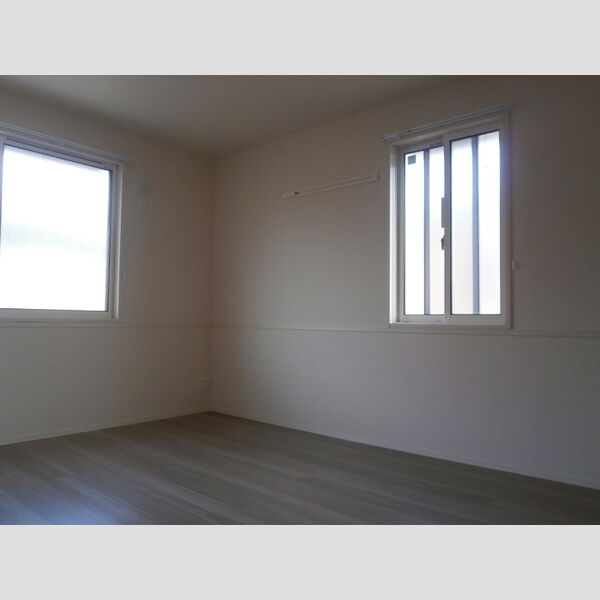 その他 (洋室6.13帖)