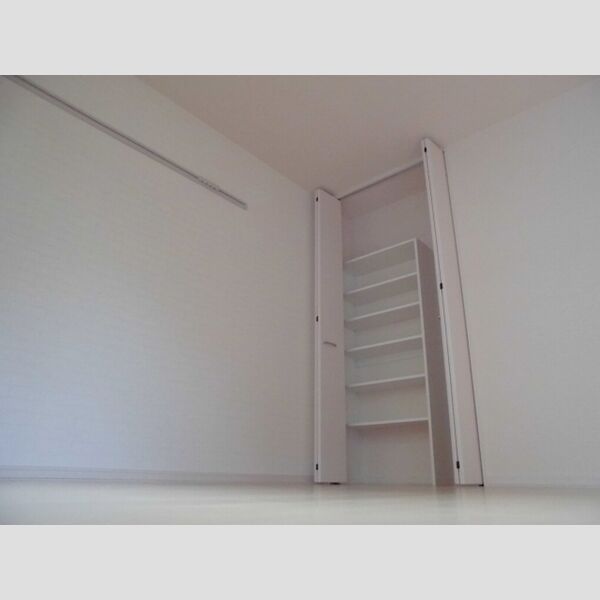 その他 (洋室5.4帖)