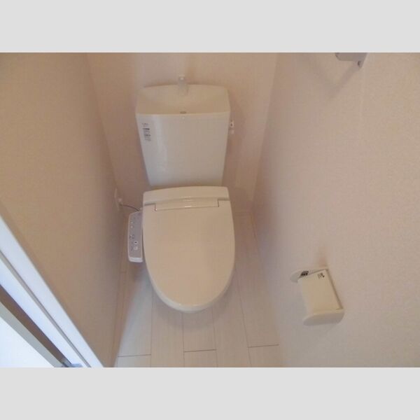 トイレ (温水洗浄暖房便座)