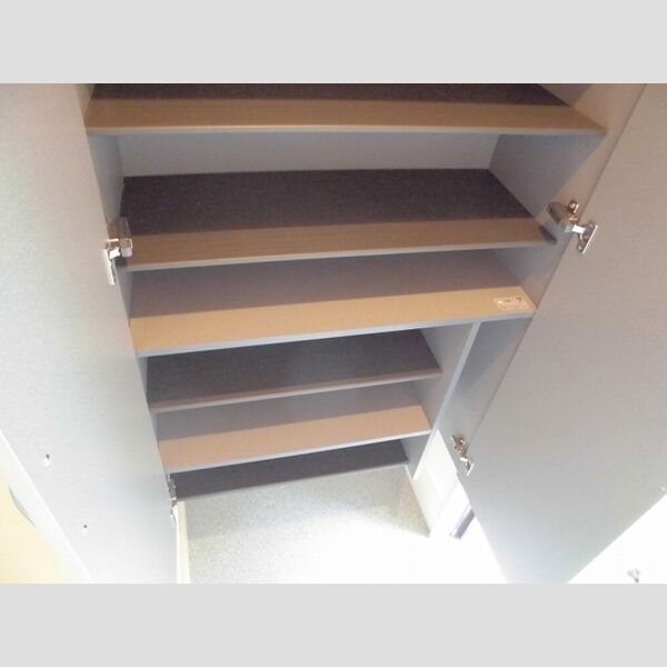 収納 (シューズボックス)