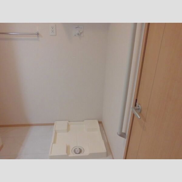その他 (室内洗濯機置場)