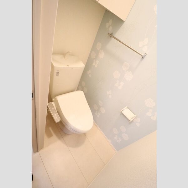 トイレ (温水洗浄便座付トイレ)
