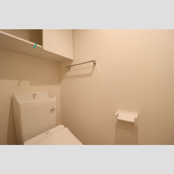 トイレ (温水洗浄暖房便座)