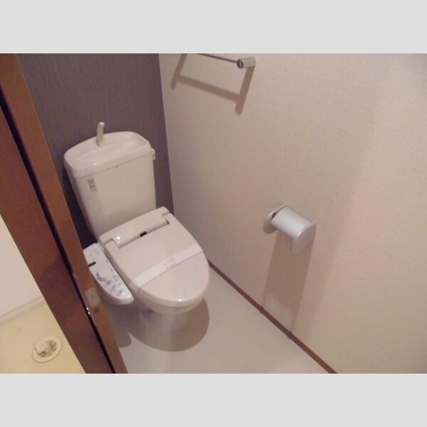 トイレ (温水洗浄暖房便座)