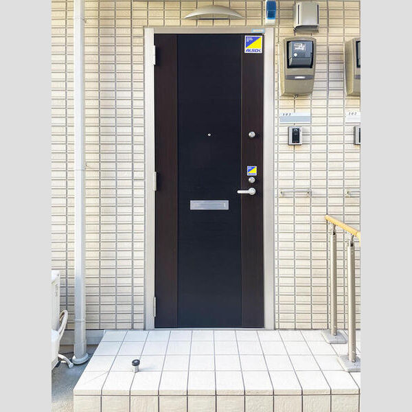 玄関 (玄関ドア)