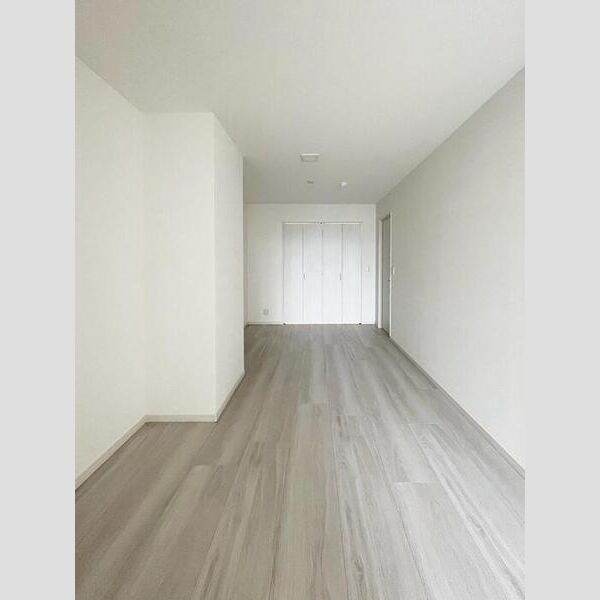 その他 (洋室約9.6帖)