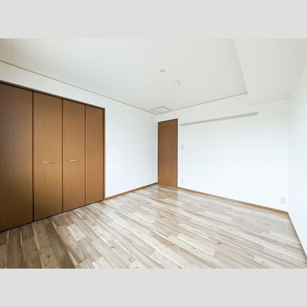 その他 (洋室 6帖)