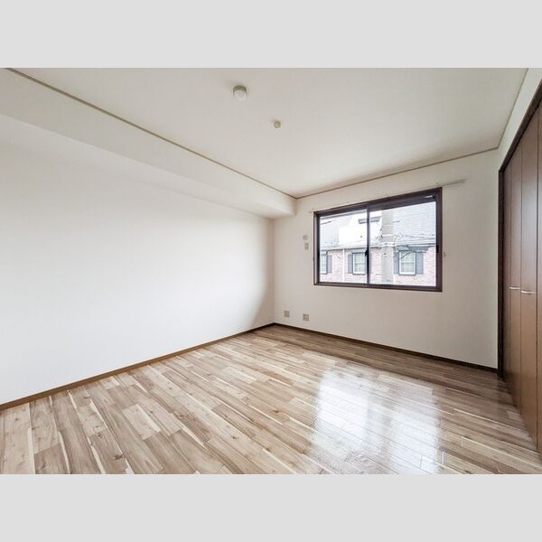 その他 (洋室 6帖)