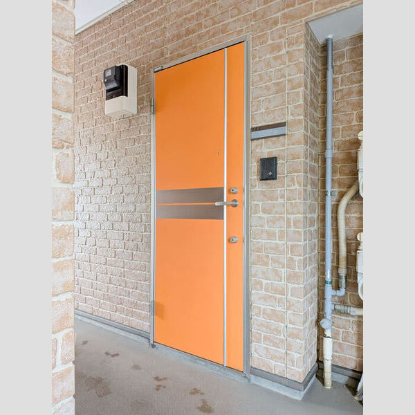 玄関 (玄関ドア)