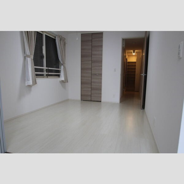 その他 (洋室6帖)