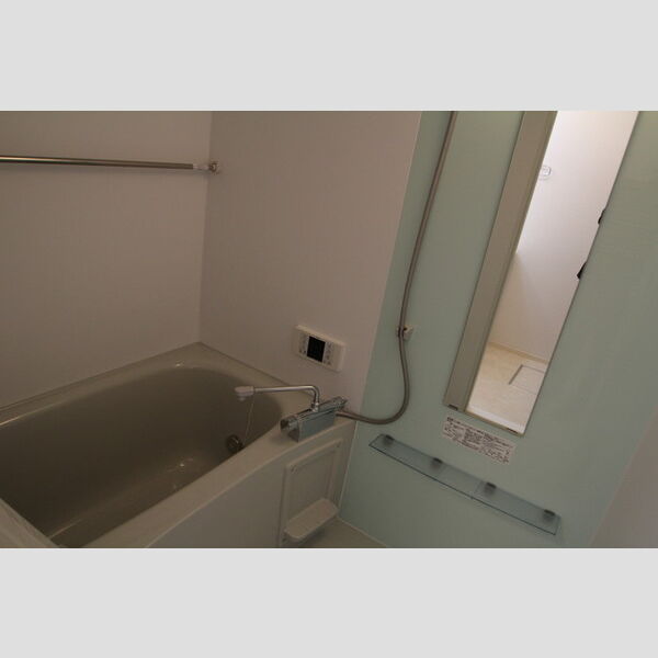 バス (乾燥・追い焚き機能付きの浴室♪)