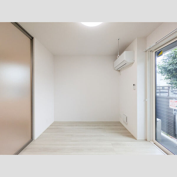 その他 (洋室)