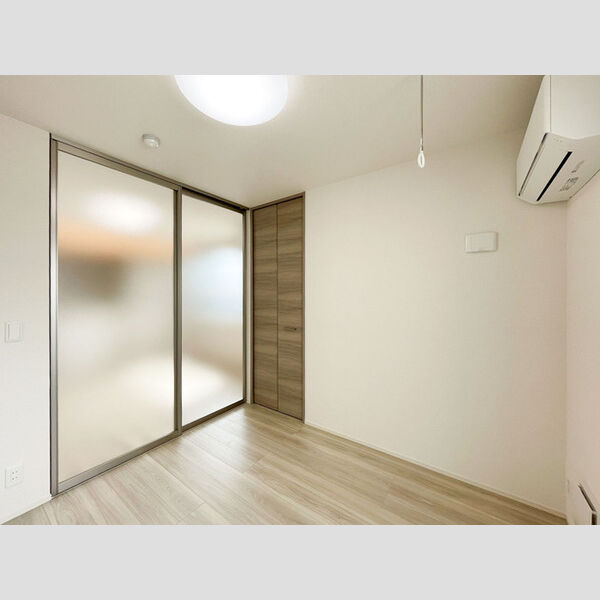 その他 (洋室)