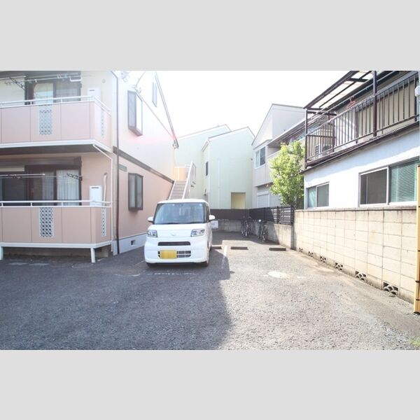 駐車場 (駐車場)