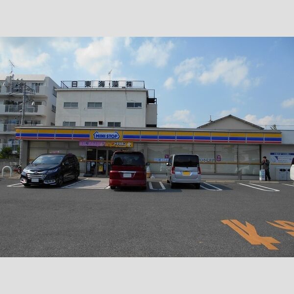 現地周辺 (ミニストップ鹿浜4丁目店まで徒歩6分(449m))