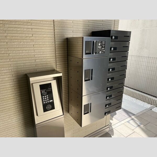 現地周辺 (宅配ボックス 集合ポスト)