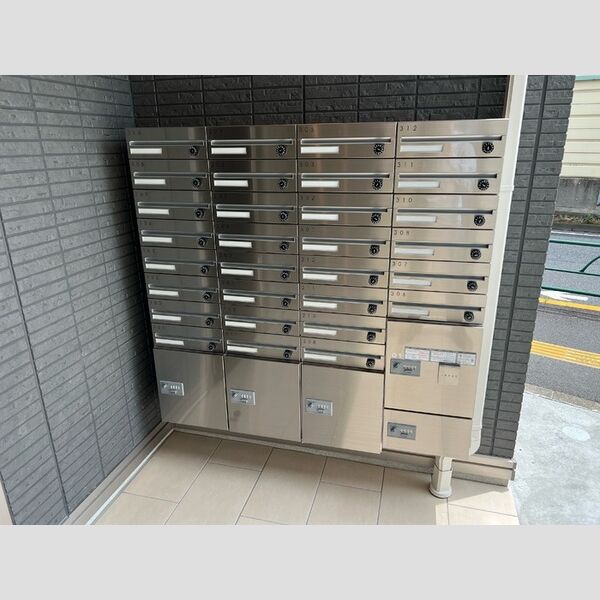 現地周辺 (集合ポスト　宅配ボックス)