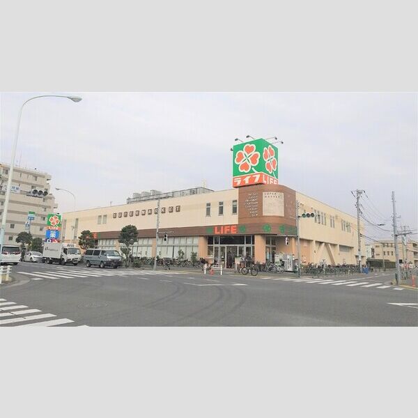 現地周辺 (ライフ六町駅前店)