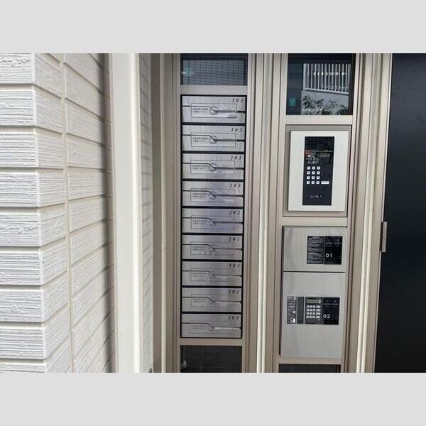 現地周辺 (郵便ポスト・宅配ボックス)