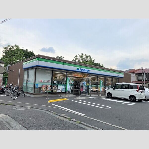 現地周辺 (ファミリーマート足立青井店)
