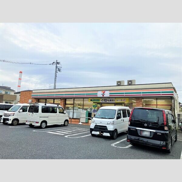 現地周辺 (セブンイレブン足立東伊興3丁目店)