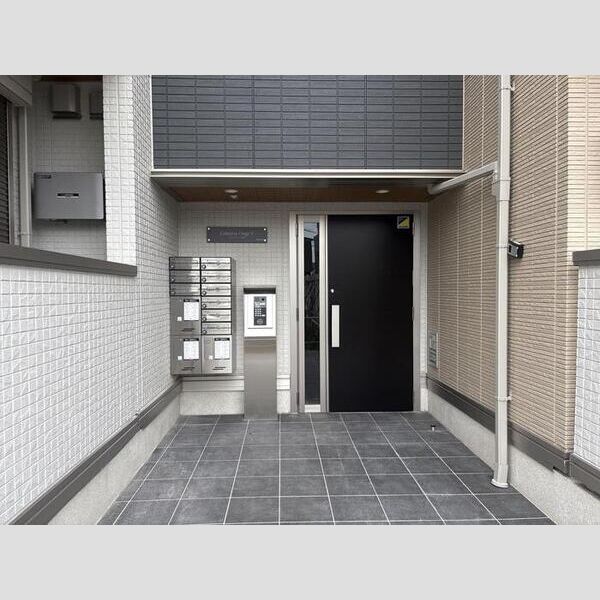 エントランス (エントランス)