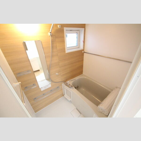 バス (乾燥・追い焚き機能付きの浴室♪)