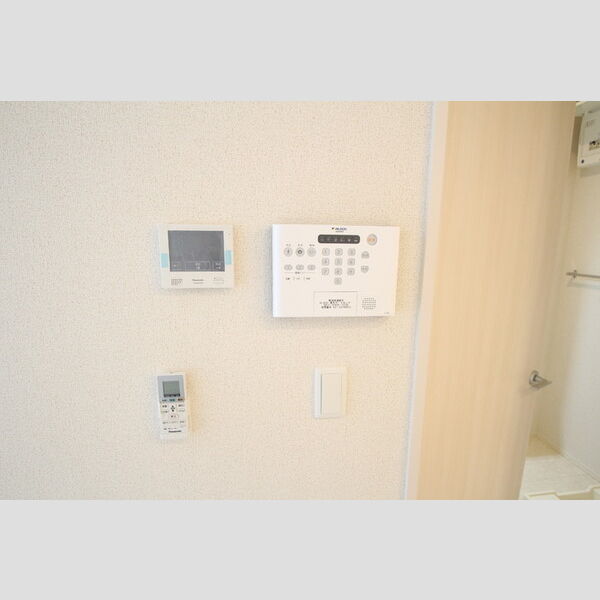その他設備 (カラーTVモニターインターホンで来客チェック!ALSOKセキュリティも付いています!)