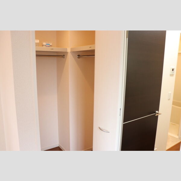 収納 (ウォークインクローゼット)