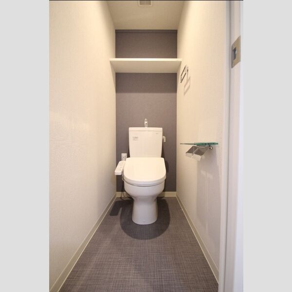 トイレ (温水洗浄暖房便座)