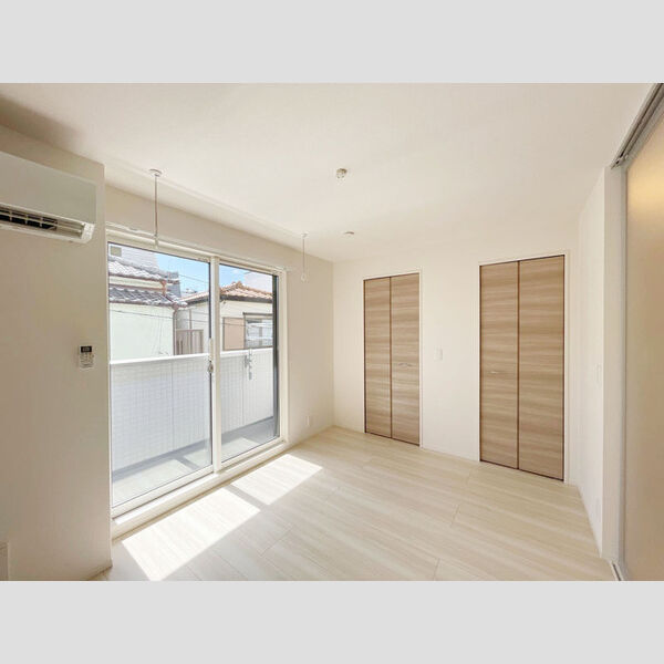 その他 (洋室6.13帖)